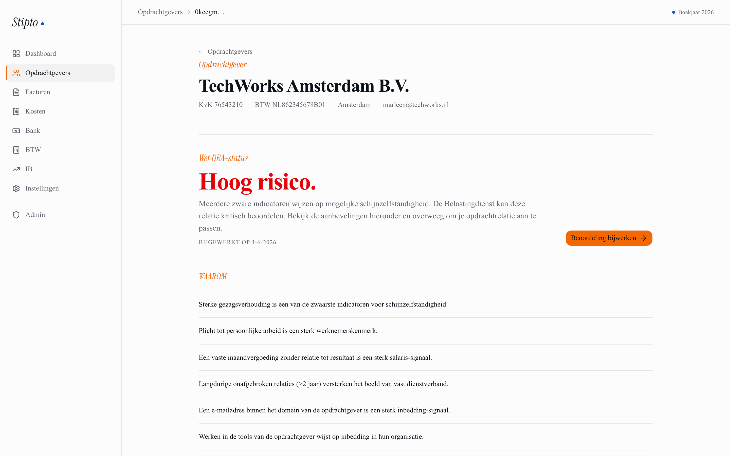 Detailpagina van een Wet DBA-rode opdrachtgever met score-historie en advies